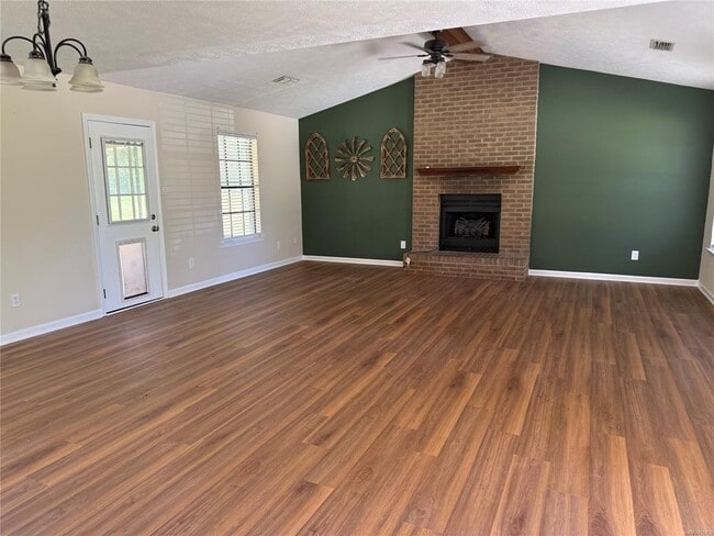 Photo - 215 Gardner Rd