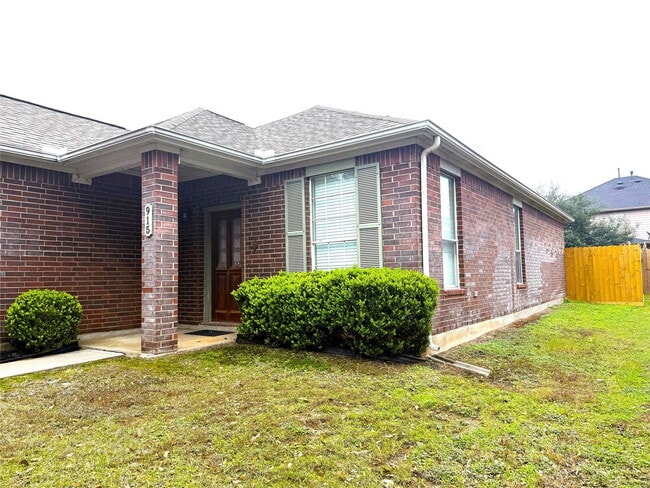 Photo - 915 Saginaw Bay Ct