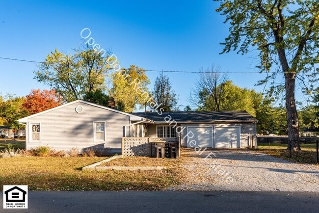 Photo - 4814 Blum Dr