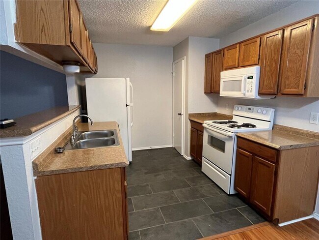 Photo - 9113 Japonica Ct Unit A