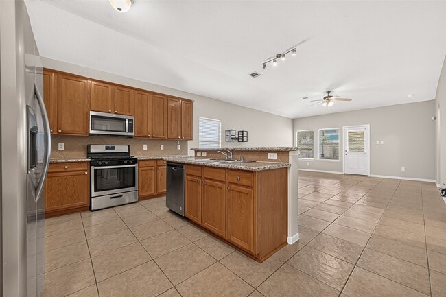 Photo - 430 Dockside Terrace