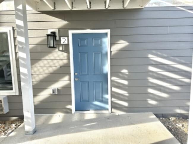 Photo - 3181 Queen Anns St