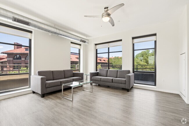 6A 6BR, 6BA - 1,763SF - Living Room