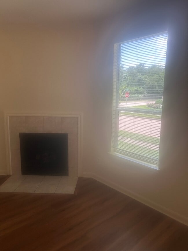 Photo - 8031 Barnes Ridge Ln