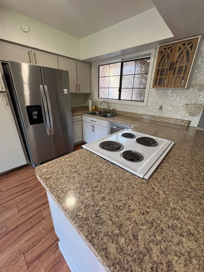 Photo - 3 Bedroom 2 bath Condo in Midvale!