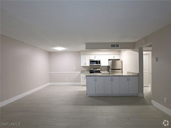 Building Photo - 5309 Summerlin Rd Unit 908 Rental