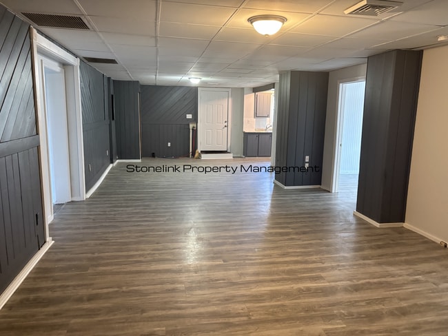 Building Photo - 21 Kenyon Ave Unit 1