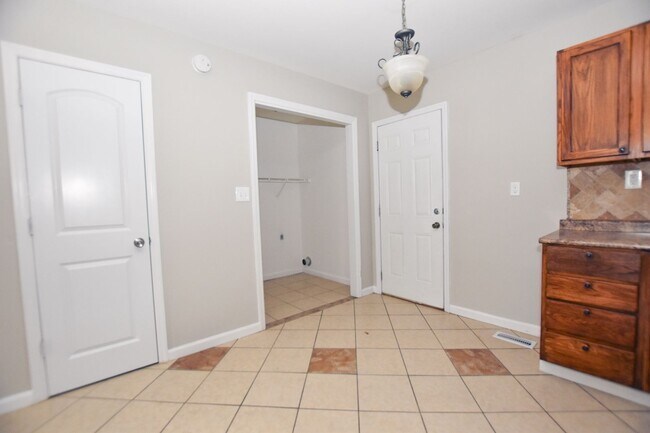 Photo - 4 Bedroom / 3 Bath Single Family Home