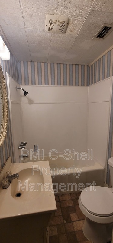 Photo - 10608 Chemstrand Rd