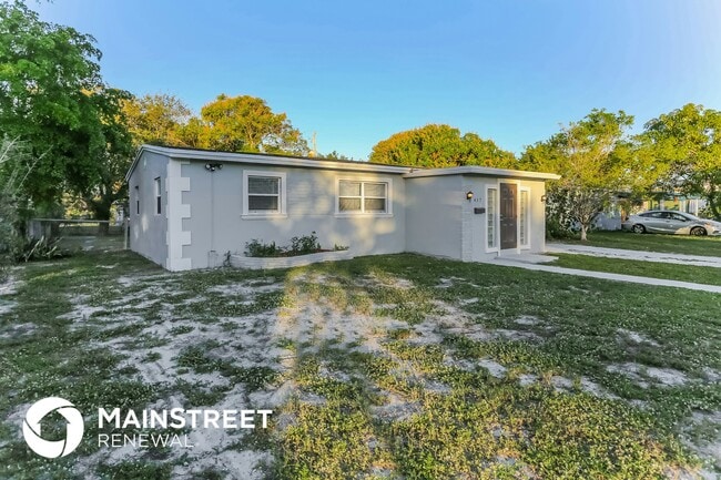 Photo - 417 SW 22nd Terrace