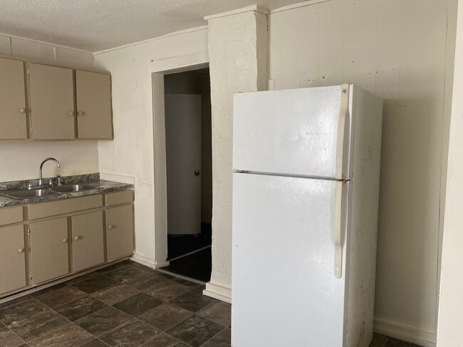 Photo - 620 Riggs St