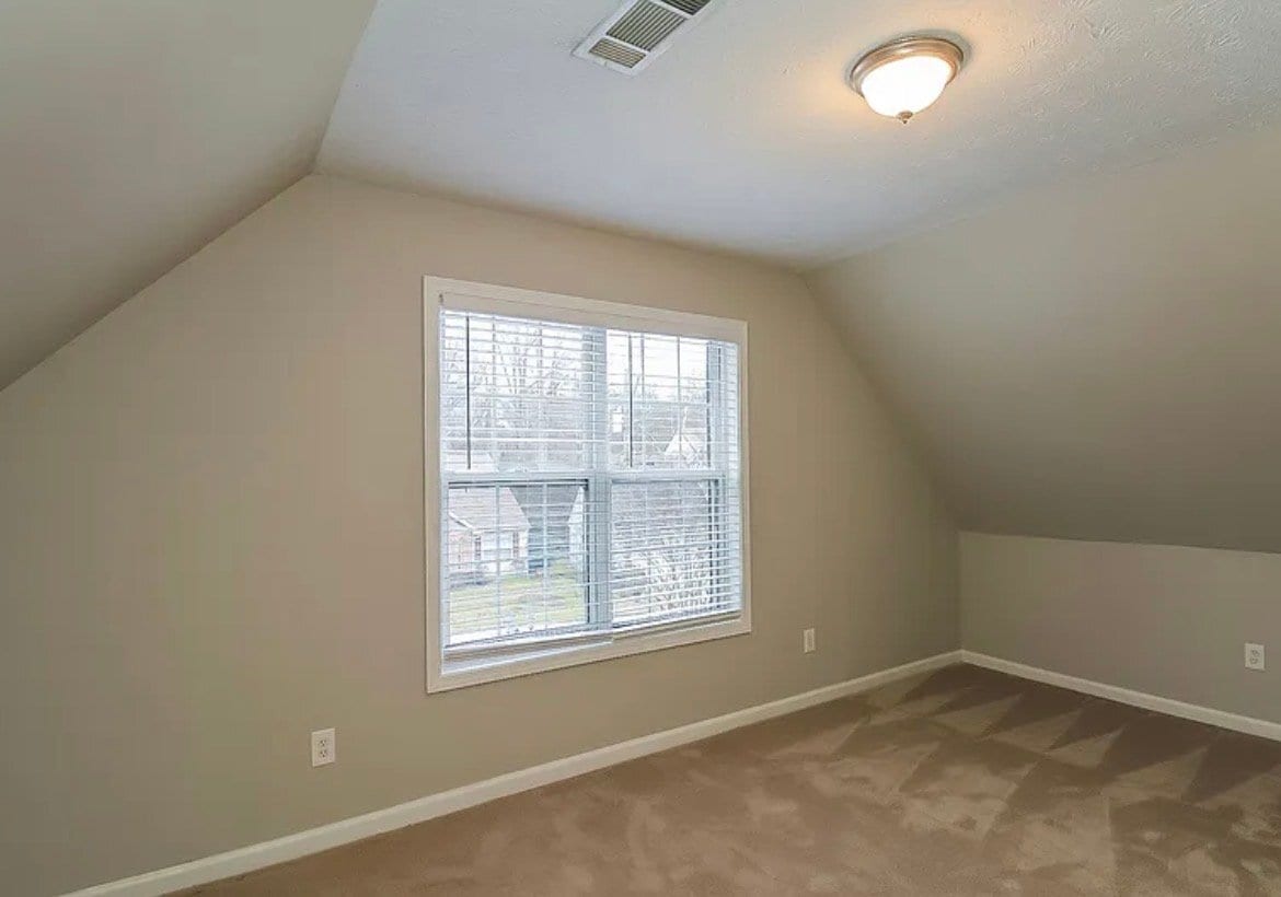 Photo - 5496 Walnut Ln