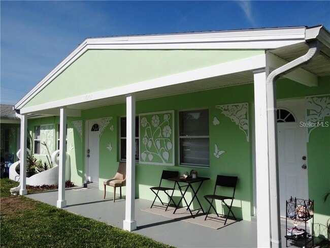 Building Photo - 14201 Marguerite Dr Rental