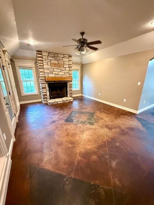 Photo - 3220 Horseshoe Trail