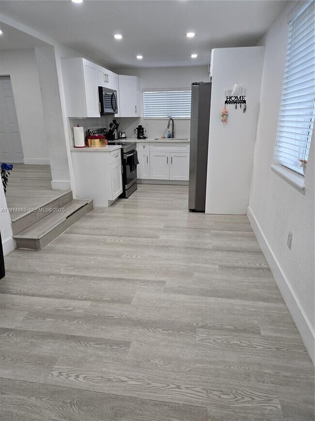 Photo - 1420 NW 116th St