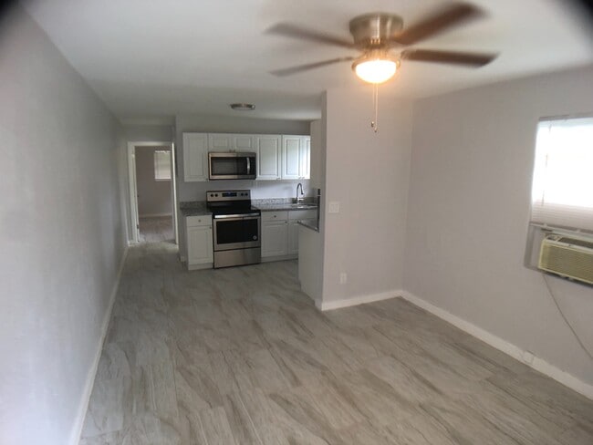 Photo - Caroline Unit 323 N. Caroline St.