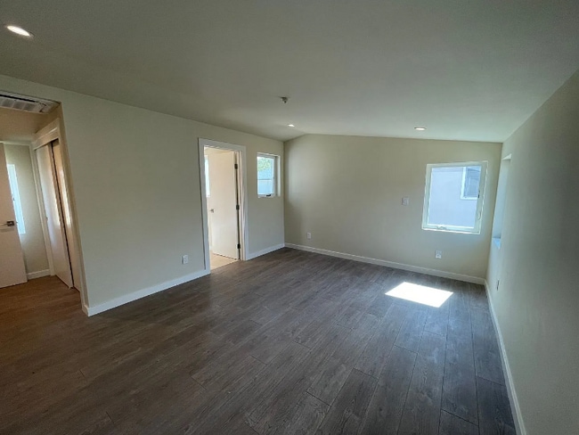 Photo - 52 E 40th Ave Unidad 58 E 40th Ave  1