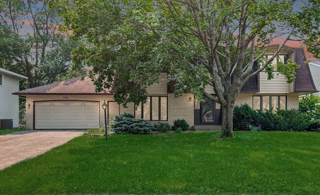Building Photo - 5801 W 99th St