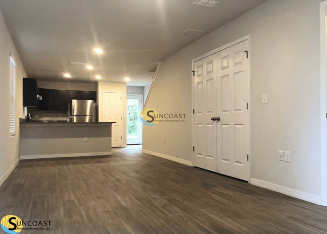 Building Photo - 5671 110th St Unit 1 Rental