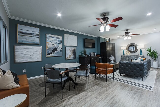 Photo - The Village at Bellaire Apartments