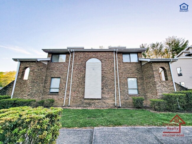 Building Photo - 409 Oriole Dr