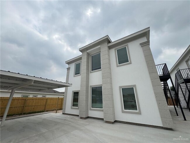 Building Photo - 1612 Canelo Dr Unit 4 Rental