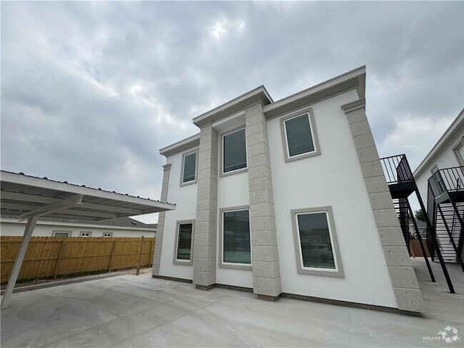 Building Photo - 1612 Canelo Dr Unit 4 Rental