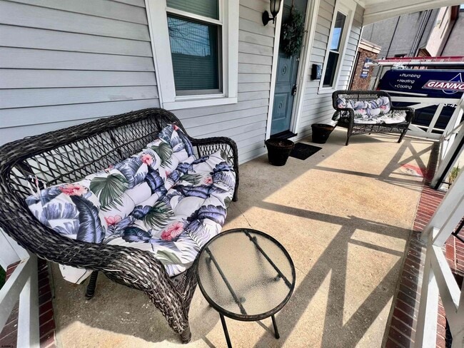 Photo - 5 N Adams Ave