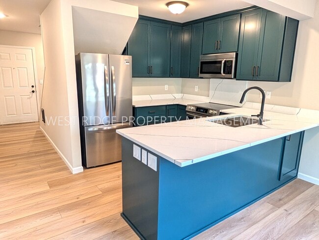 Photo - 7169 SW Sagert St