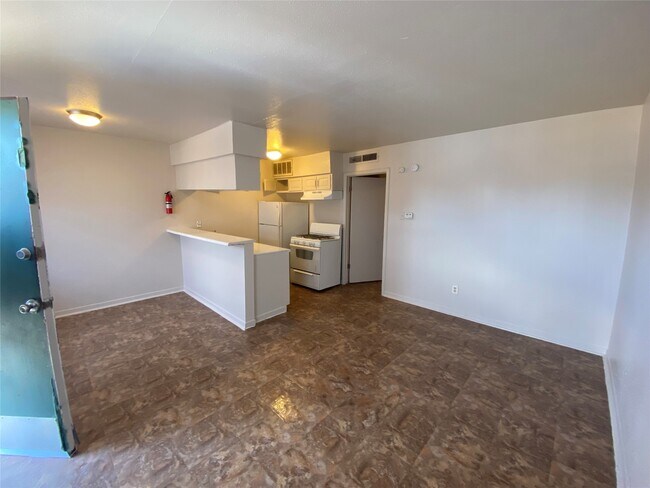 Building Photo - 9425 Scott St Unit 37 Rental