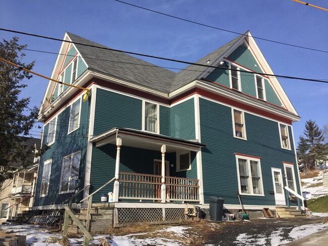 Building Photo - 16 Sibley Ave Unit Apt 3 (3BR, 1BA)