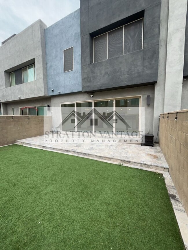 Building Photo - 1953 W Kinfield Trail