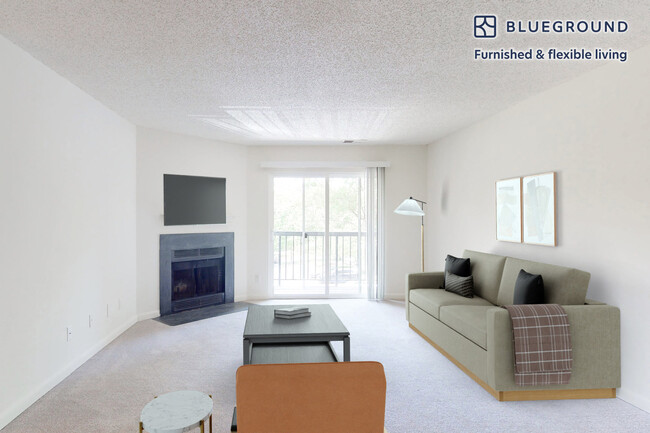 Building Photo - 10300 Hickory Ridge Rd Rental