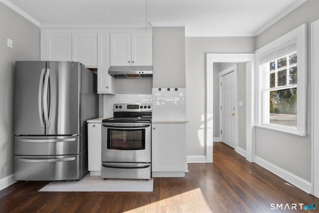 Photo - 118 Colonial Rd Unit 1st Floor