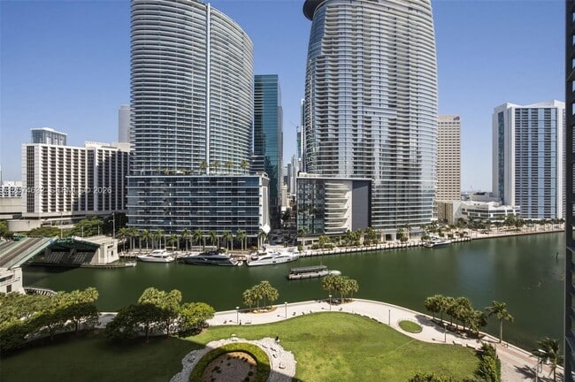 Building Photo - 475 Brickell Ave Unit 1412