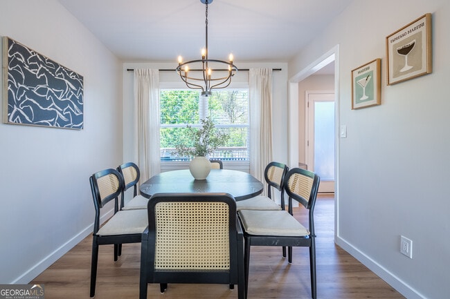Photo - 18 Huntcliff Dr
