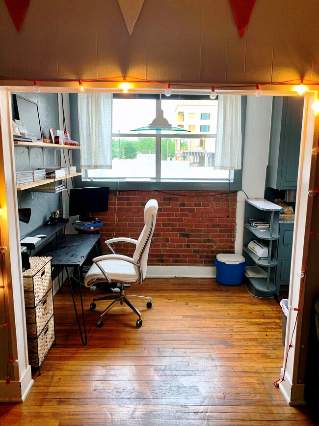 Apartamento #4 - White Street Apartments on Campus Corner