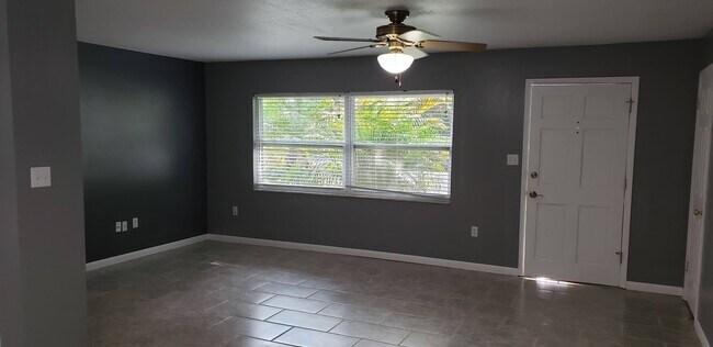 Photo - 3 bed, 2 bath 1 car garage