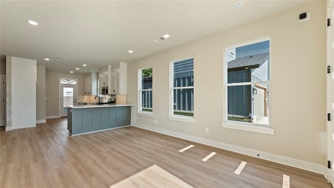 Photo - 1303 SW Journey Ln