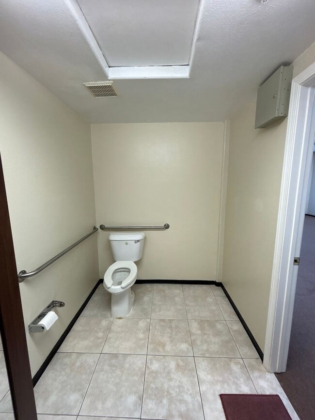 Photo - 2050 Artesia Blvd Unidad # 101