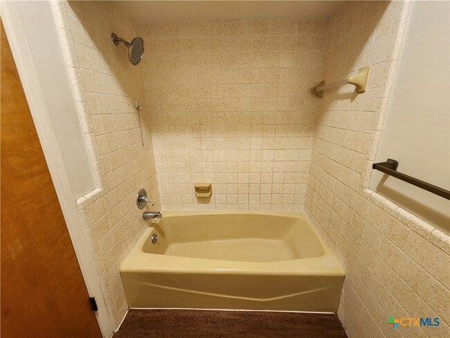 Photo - 1274 Hillcrest Dr