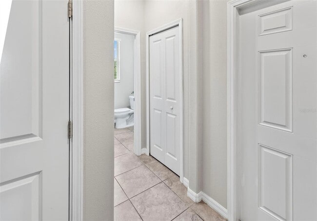 15504 Florence Hollow Pl