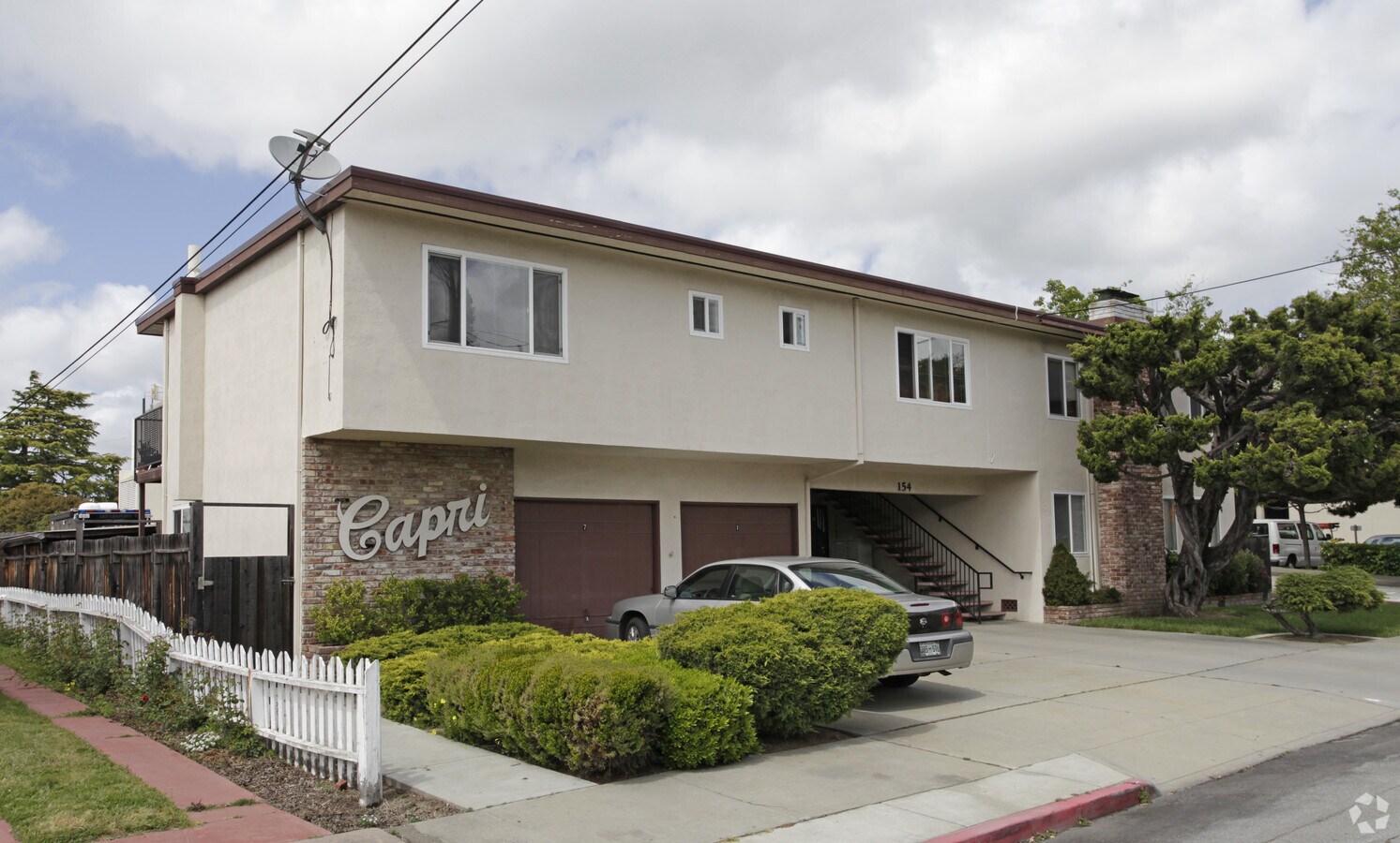 Photo - Capri Apartments