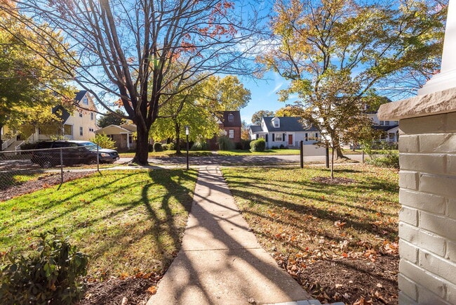 Photo - 4808 Hanover Ave