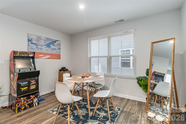 Photo - 5048 Downhaul Dr