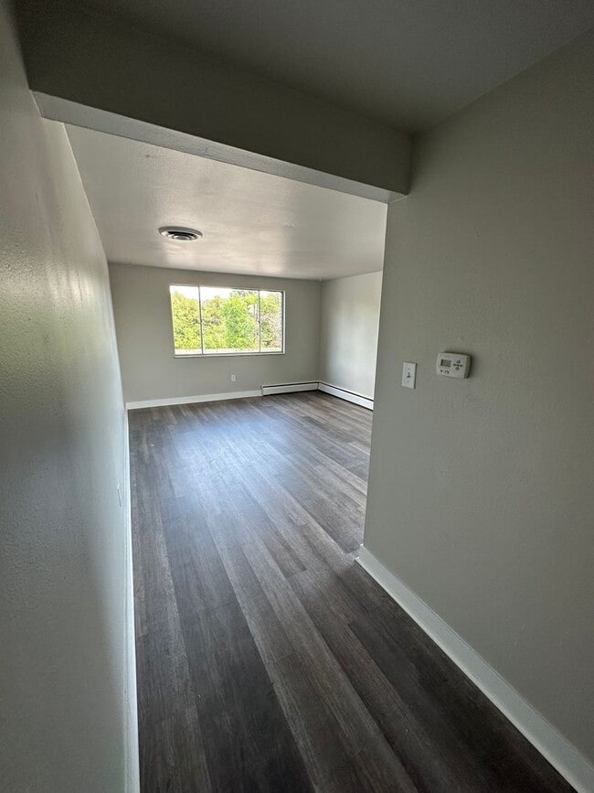 Photo - Move in ready 1 bedroom/1 bath in Edgewate...