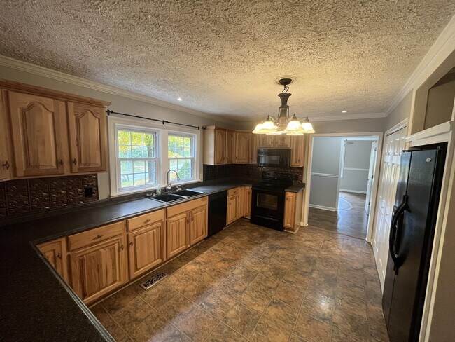 Photo - 306 Forest Hills Dr