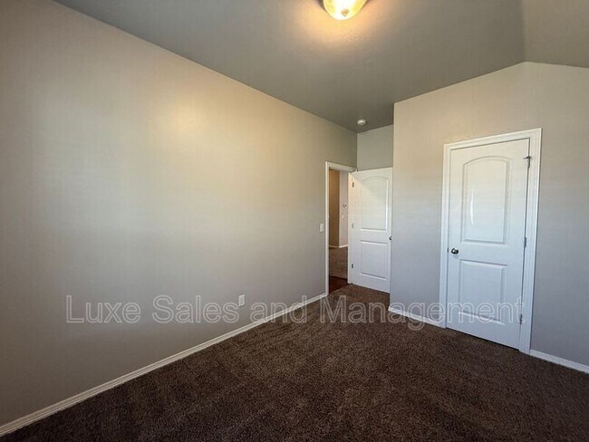 Photo - 2408 Alta Vista Ln