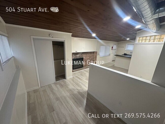 Photo - Fully Updated Studio in Historic Stuart Unit 2