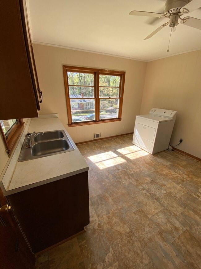 Photo - Annes Ct_262_264 Unit Annes Ct 262